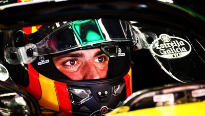 Sainz se pro příští roky upsal McLarenu
