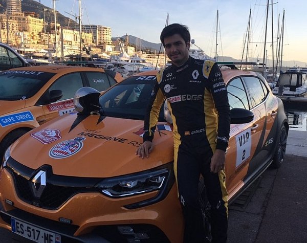 Carlos Sainz mladší se bavil v Monte Carlu