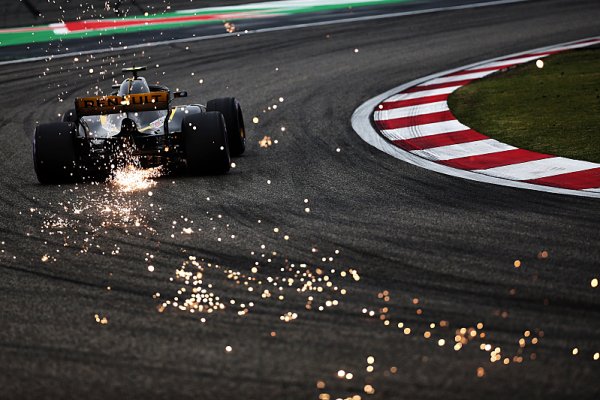 Sainz zpětně přiznává problémy vozu Renault