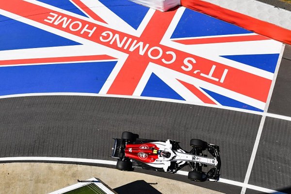 Silverstone možná také odloží Silverstone možná také odloží