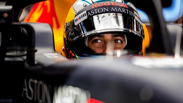 Ricciardo se penalizaci v Maďarsku nejspíš vyhne, jenže…