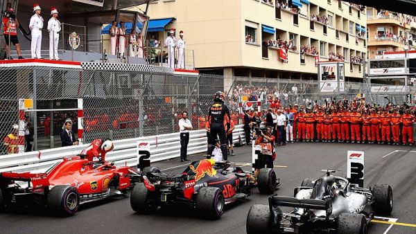 Ricciardo poprvé zvítězil v Monaku
