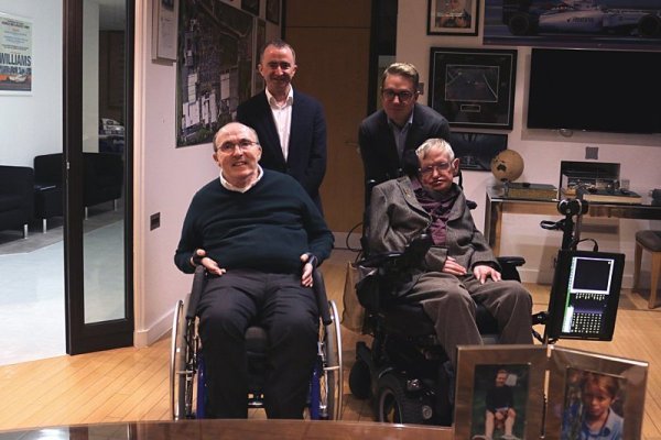 Stephen Hawking nedávno navštívil Williams