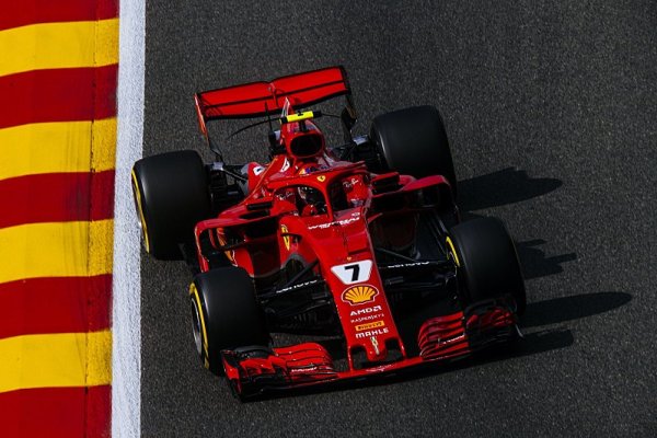 Pátek ve Spa-Francorchampsu patřil Ferrari