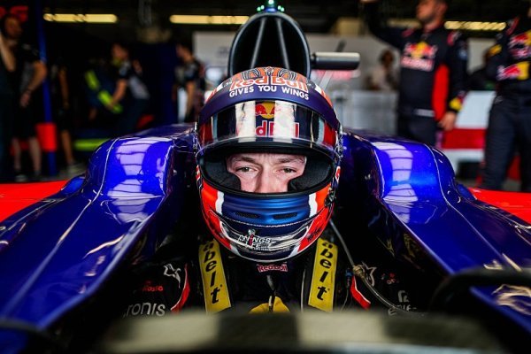 Kvjat usedne do Toro Rosso ještě letos