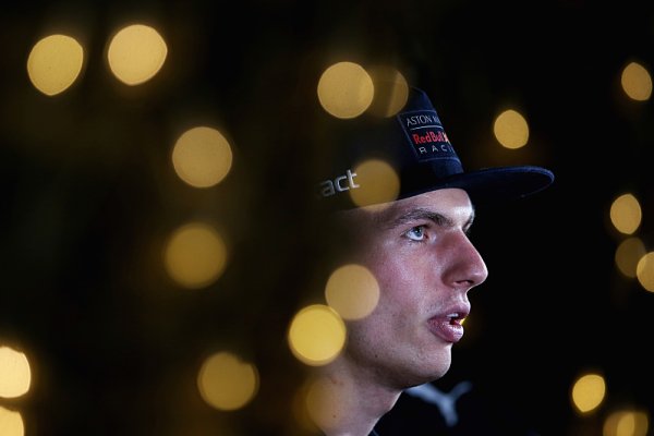 Verstappenovu nehodu zavinilo zázračné zvýšení výkonu