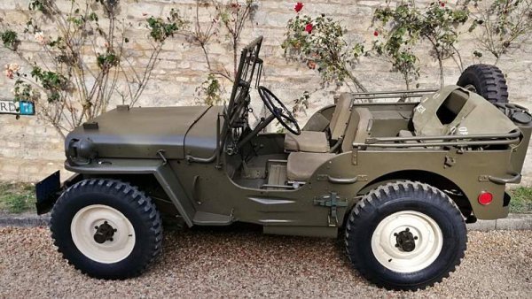 Armádní Jeep Willis filmové hvězdy na prodej