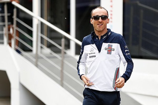 Kubica měl smlouvu s Ferrari