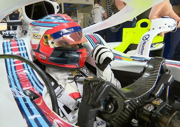 Kubica řídí ze 70 procent levou rukou