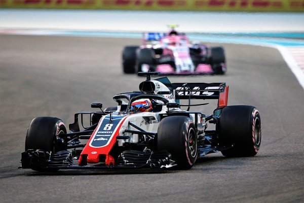 Grosjean vystřelil Hülkenberga k hrozivému saltu