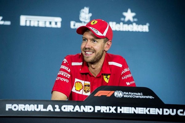 Vettel v závěru myslel na Schumachera