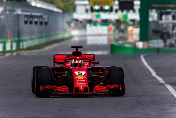 Vettel už v pohodě, Räikkönen opět mimo