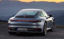 Uniklé fotografie nového Porsche 911