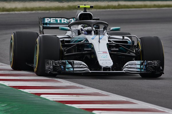 Bottas byl ve Španělsku blízko "velkého problému"