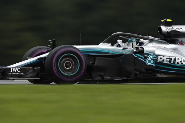 Neuvěřitelný Bottas a selhání Red Bullu