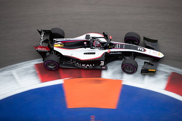 Mazepin byl přísně potrestán Mazepin byl přísně potrestán