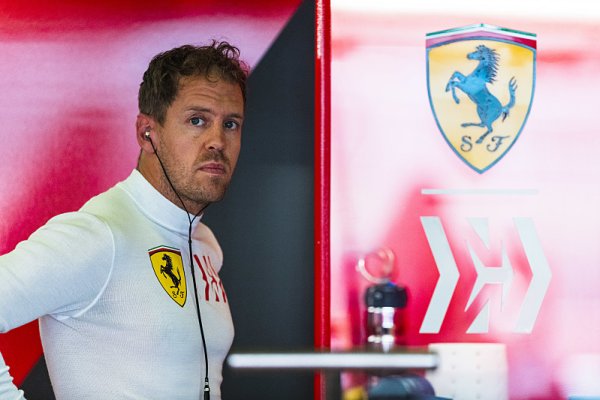 Na některá setkání s VIP by Vettel raději zapomněl Na některá setkání s VIP by Vettel raději zapomněl