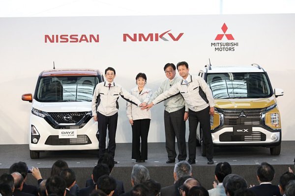 Společný projekt Mitsubishi a Nissan uvádí nové minivozy