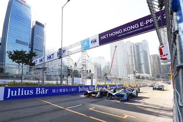 Budoucnost závodu v Hong Kongu je ohrožena Budoucnost závodu v Hong Kongu je ohrožena