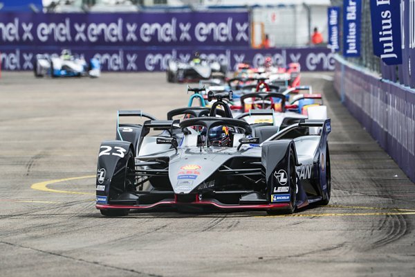 Zdvojené motory budou ve formuli E zakázány Zdvojené motory budou ve formuli E zakázány