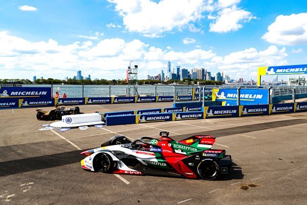 Vergne je pod tlakem, říká Di Grassi Vergne je pod tlakem, říká Di Grassi