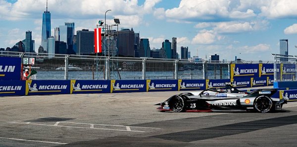 Buemi zatrhl Vergneovi předčasné oslavy Buemi zatrhl Vergneovi předčasné oslavy