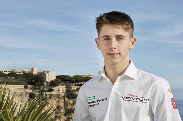 Leclerc bude v Maroku testovat elektrickou formuli