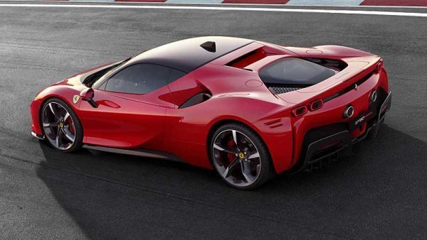 Ferrari představuje hybrid s výkonem 999 koní