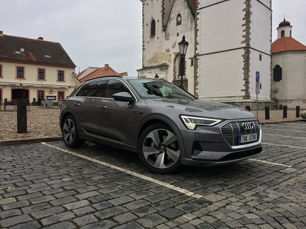 Test Audi e-tron 55 quattro