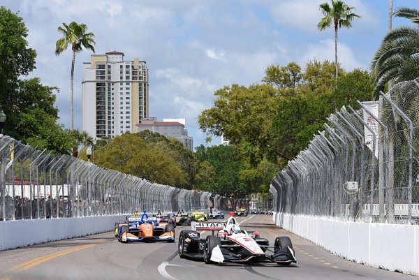 Sezona IndyCar skončí 25. října v St. Petersburgu