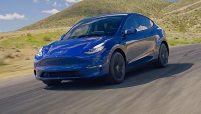 Elon Musk předvedl vůz Tesla Model Y