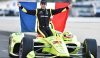 Pagenaud zapózoval na fotky, pak zajel nejrychlejší čas