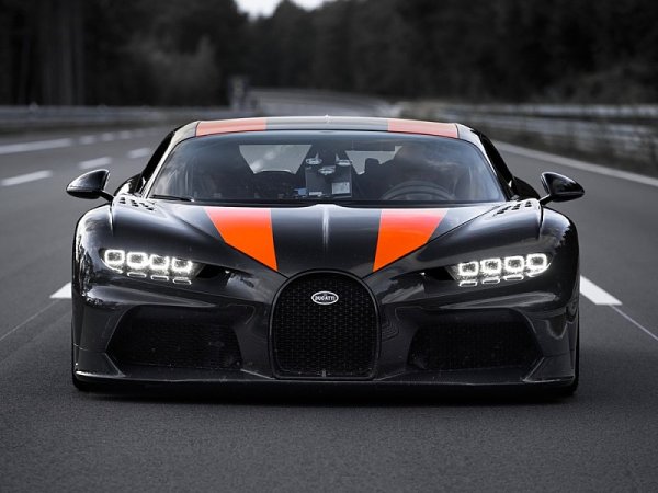 Bugatti překonalo hranici 300 mph
