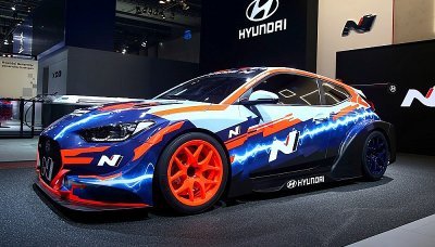 Hyundai předvedl závodní elektromobil Veloster N 