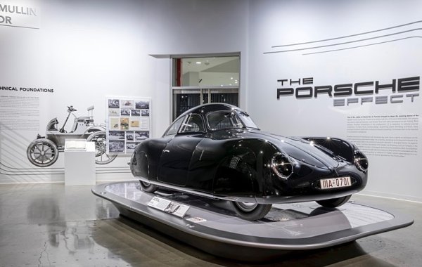 Porsche 64 se vydalo za oceán