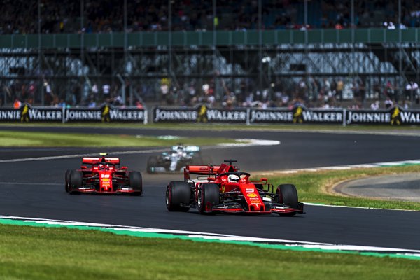 Ferrari by přivítalo protest proti svému motoru