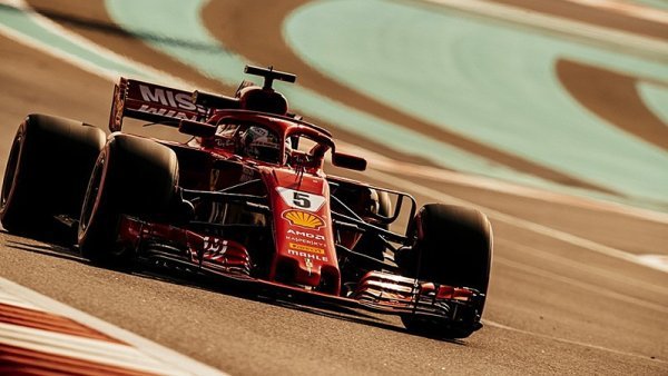 Ferrari nastartovalo motor pro letošní sezonu Ferrari nastartovalo motor pro letošní sezonu
