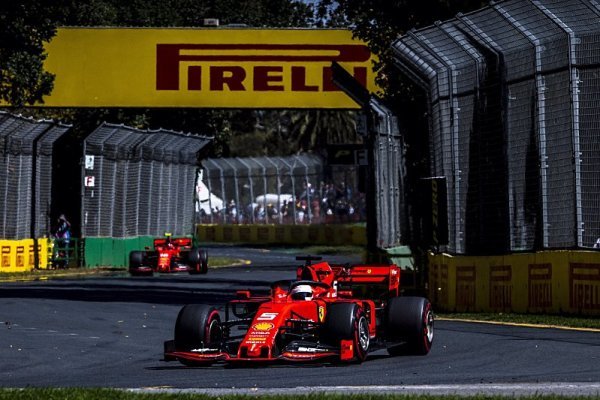 Ferrari není tam, kde chtělo být Ferrari není tam, kde chtělo být