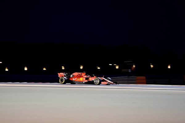 Vettela potrápil jen Leclerc
