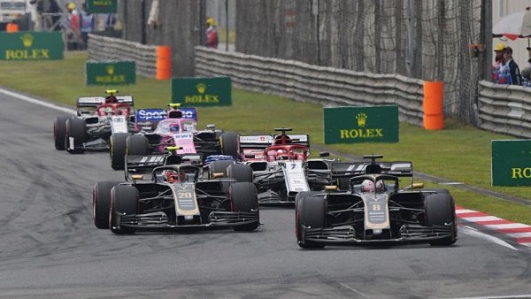 Haas znovu dojel na nefungující gumy Haas znovu dojel na nefungující gumy