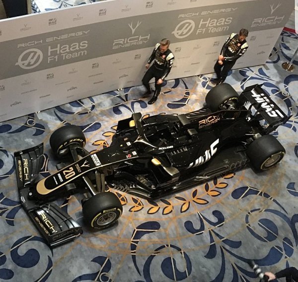 Red Bull okamžitě mimo dosah Haasu Red Bull okamžitě mimo dosah Haasu