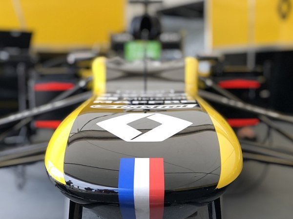 Řidič kamionu Renaultu je z nejhoršího venku