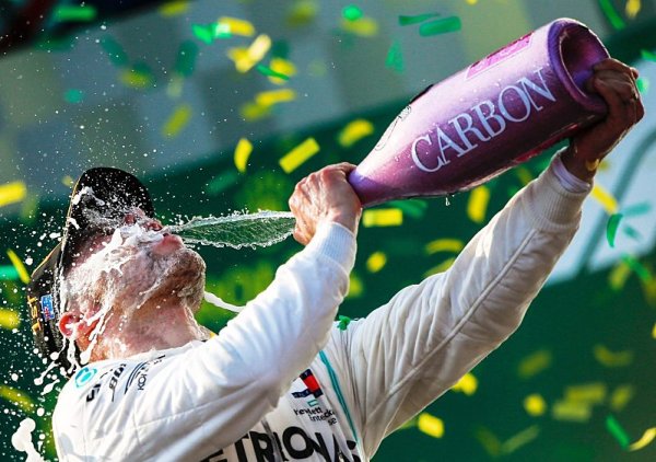 Bottas zůstává jezdcem Mercedesu Bottas zůstává jezdcem Mercedesu