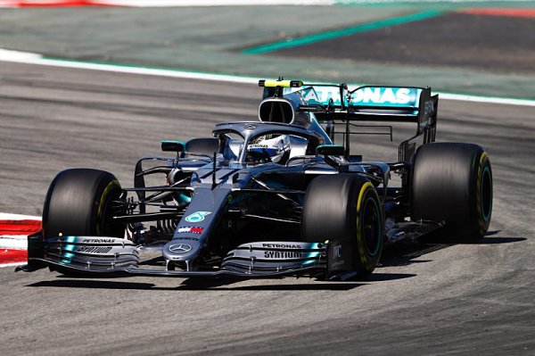 Mercedes tentokrát nejrychlejší už od začátku