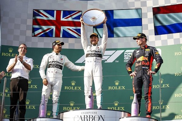 Bottas poprvé v čele šampionátu