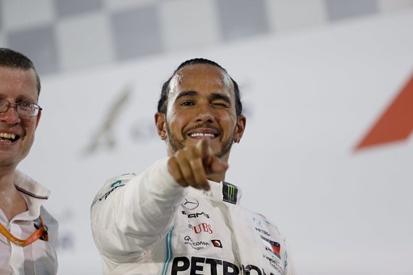 Ani Hamilton nezvítězil se zdravým autem