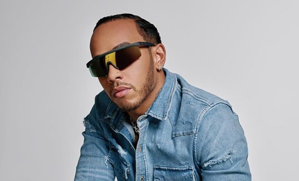 Vztahy a F1 lze těžko skloubit, míní Hamilton Vztahy a F1 lze těžko skloubit, míní Hamilton