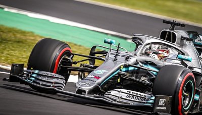 Vettel odstřelil Verstappena, ale vyhrál… Hamilton!