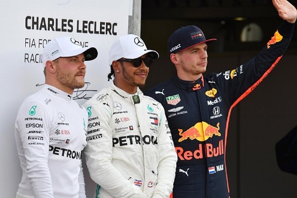 Bottas a Verstappen měli společný problém