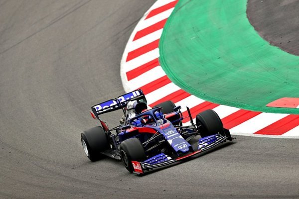 Toro Rosso vyfouklo prvenství Alfě Toro Rosso vyfouklo prvenství Alfě